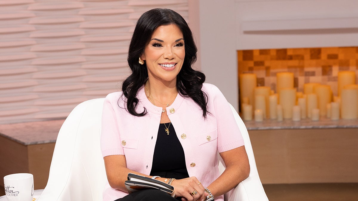 Episode 1139 | The Family that Prays Together