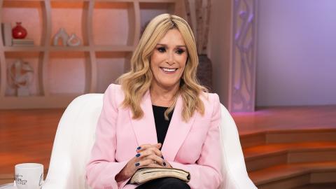 Episode 1111 | Seeing God When Seasons Change